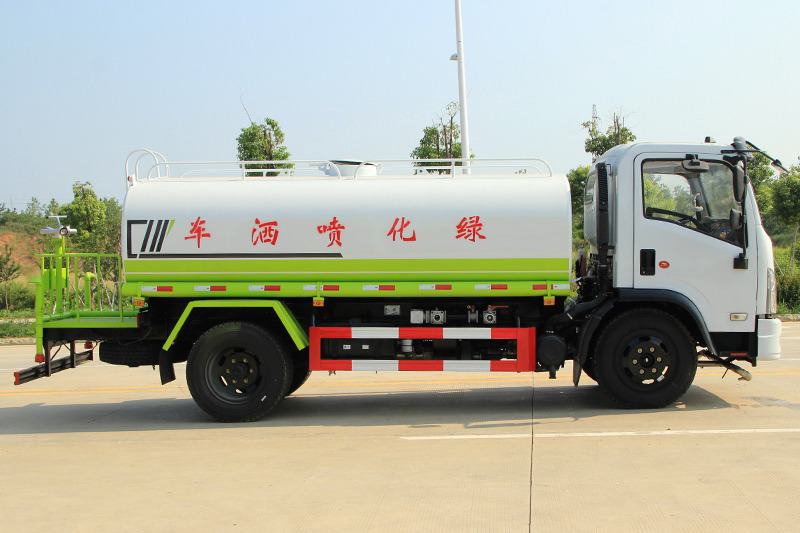 大福瑞卡 9.2吨洒水车