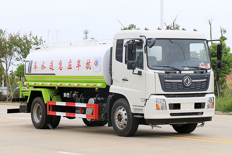 东风天锦 14吨 洒水车