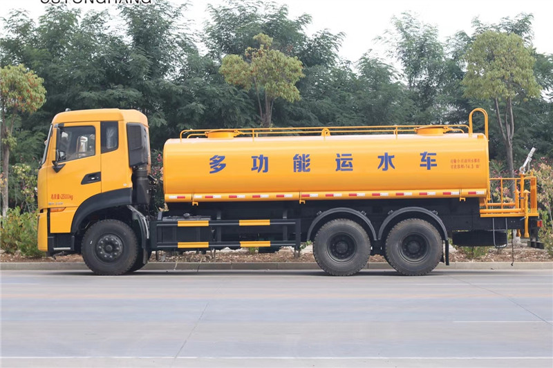 东风天龙后八轮 20吨 洒水车​