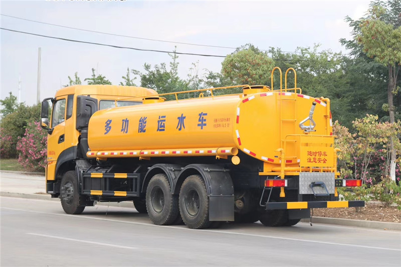 东风天龙后八轮 20吨 洒水车​