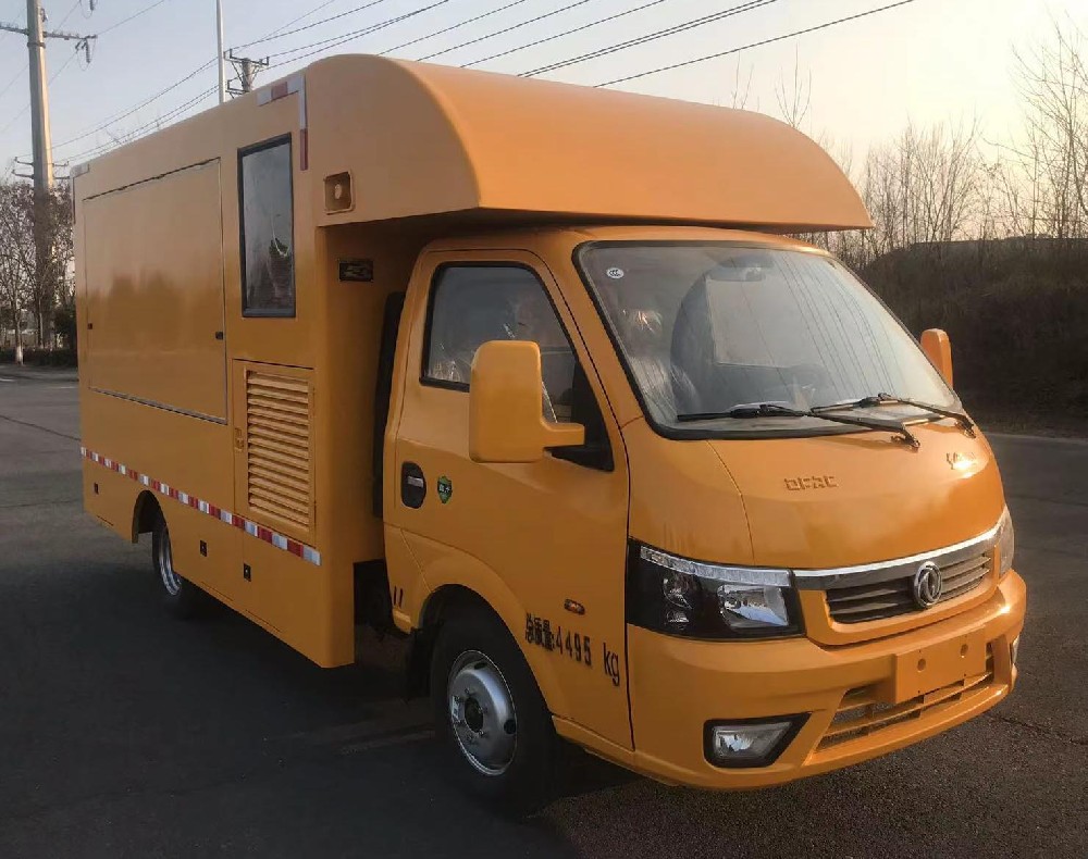 流动小吃车