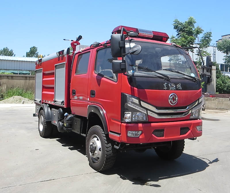 四驱供水车 3.5吨消防洒水车